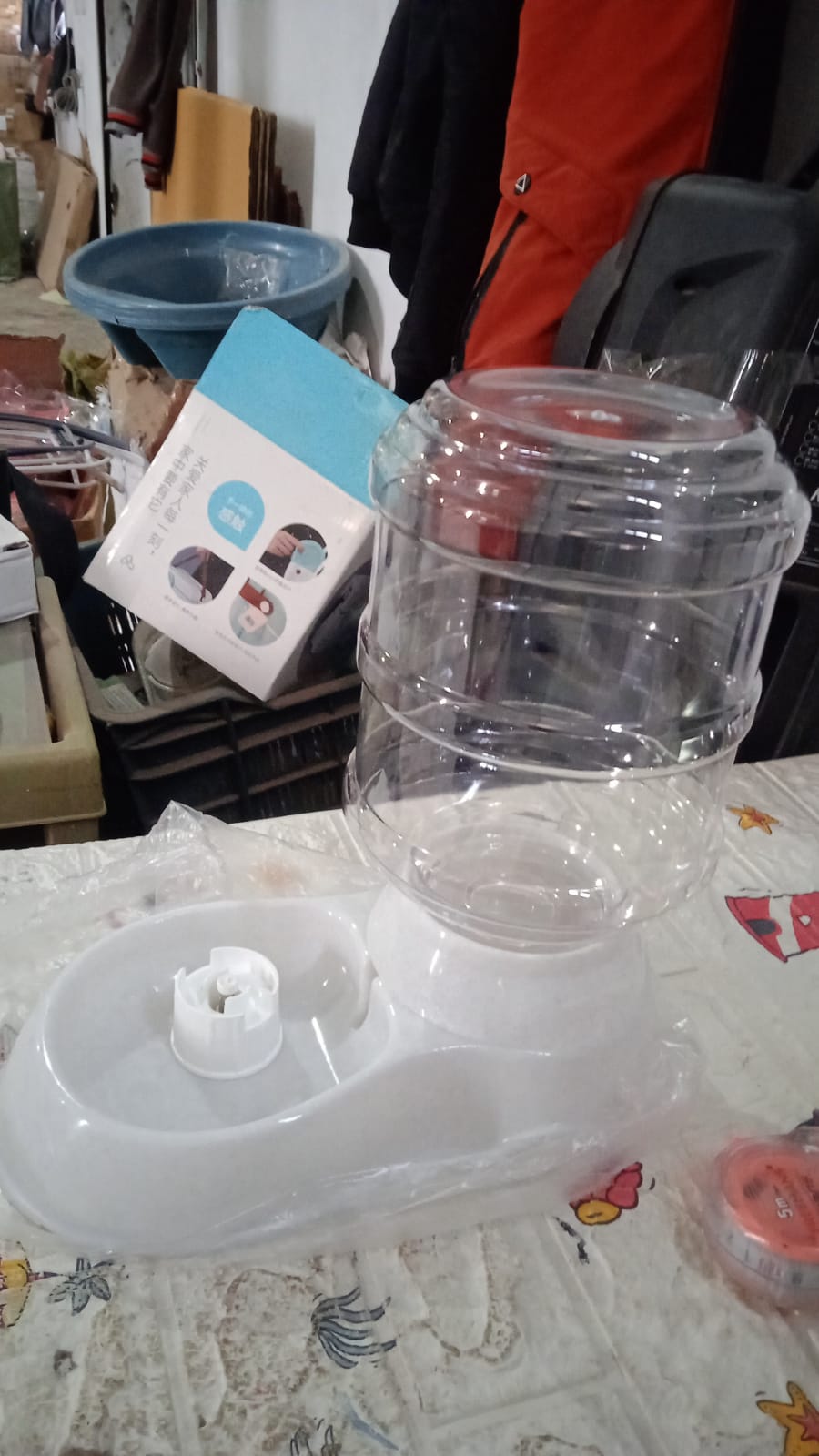Automatic Pet Water Dispenser - Easy to Clean - Market FindsMarket Findsautomatic pet water dispenser clear plastic reservoir with white base for home improvement