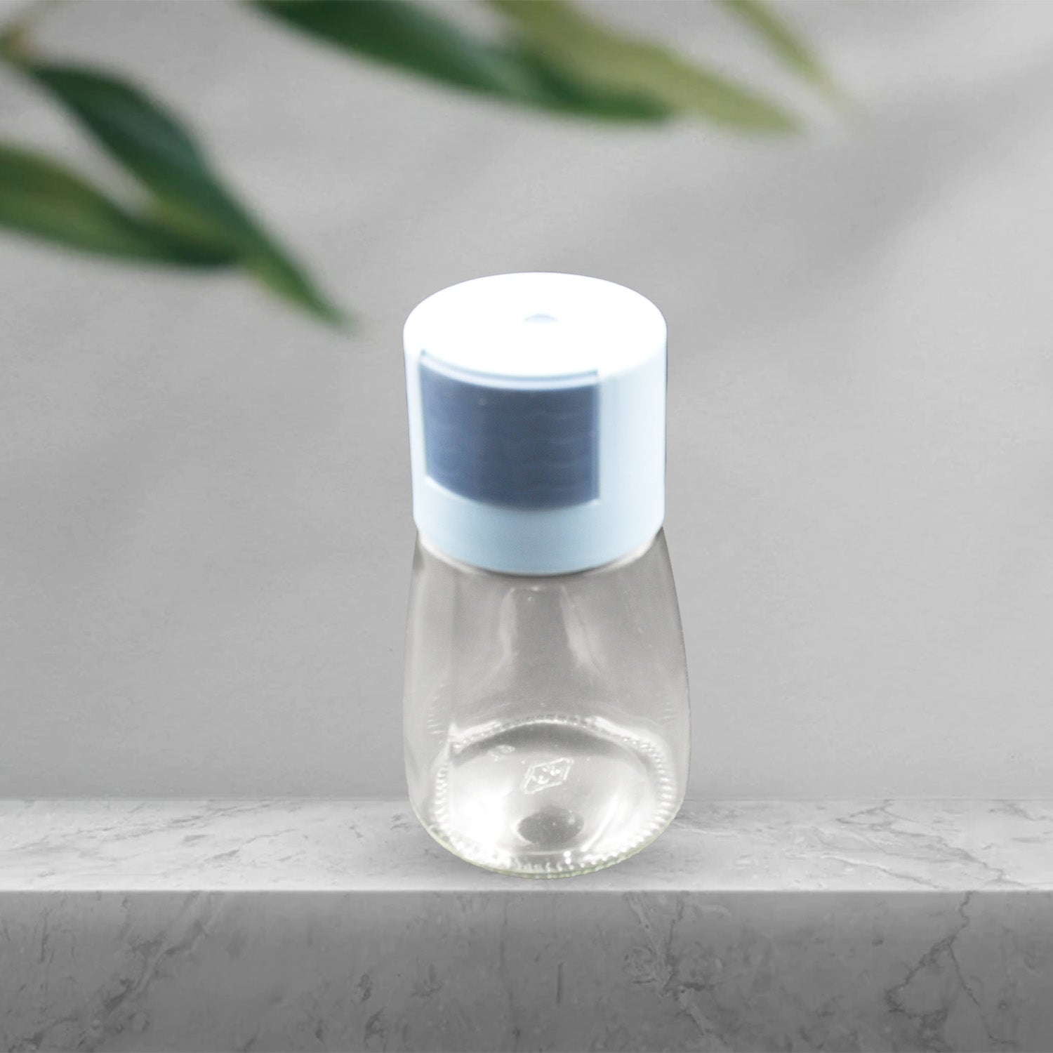 Wukusy glass salt bottle set with clear glass container and white cap for kitchen use